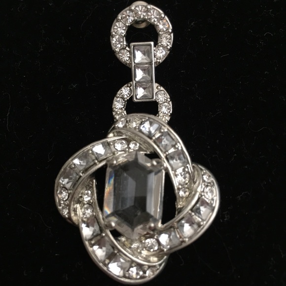 Rhinestone Crystal Necklace with Dangle Earrings - Picture 4 of 6